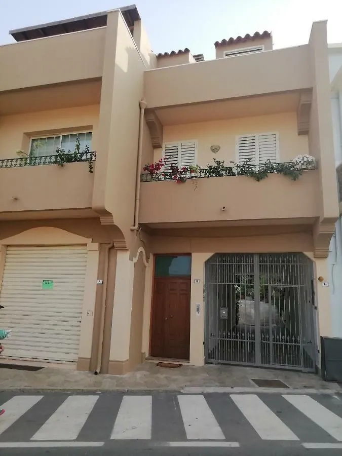 Apartment Appartamenti & Rooms Maria Villasimius